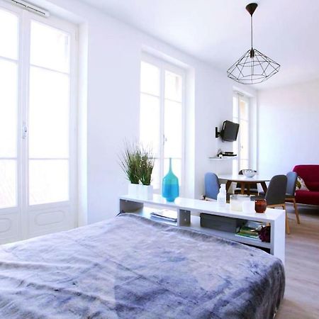 Grand Studio Au Pied Du Panier Apartment Marseille Ngoại thất bức ảnh