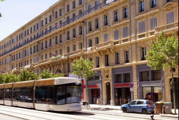 Grand Studio Au Pied Du Panier Apartment Marseille Ngoại thất bức ảnh