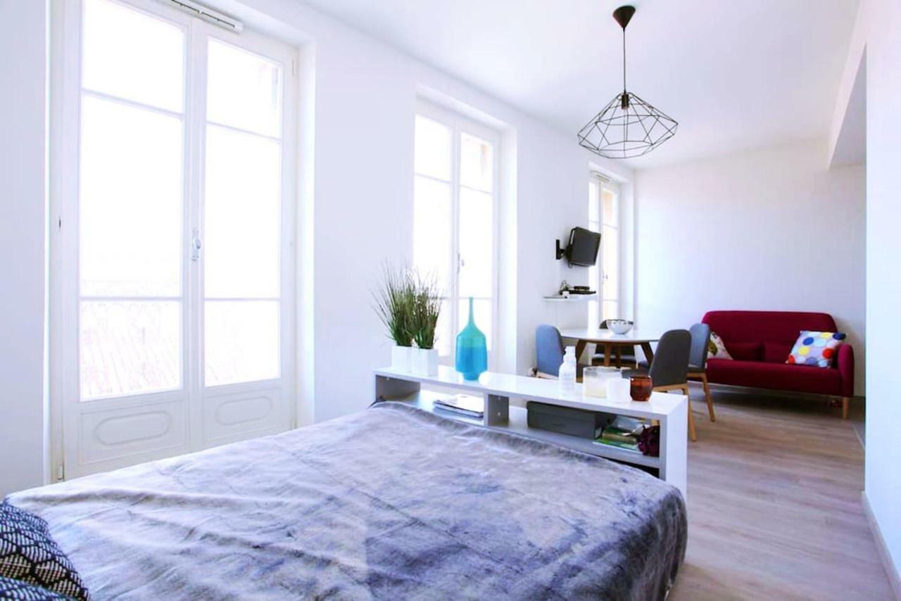 Grand Studio Au Pied Du Panier Apartment Marseille Ngoại thất bức ảnh
