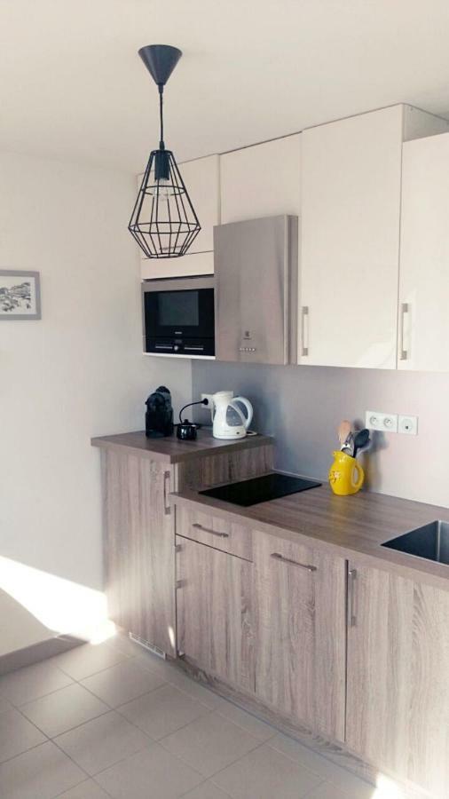 Grand Studio Au Pied Du Panier Apartment Marseille Ngoại thất bức ảnh